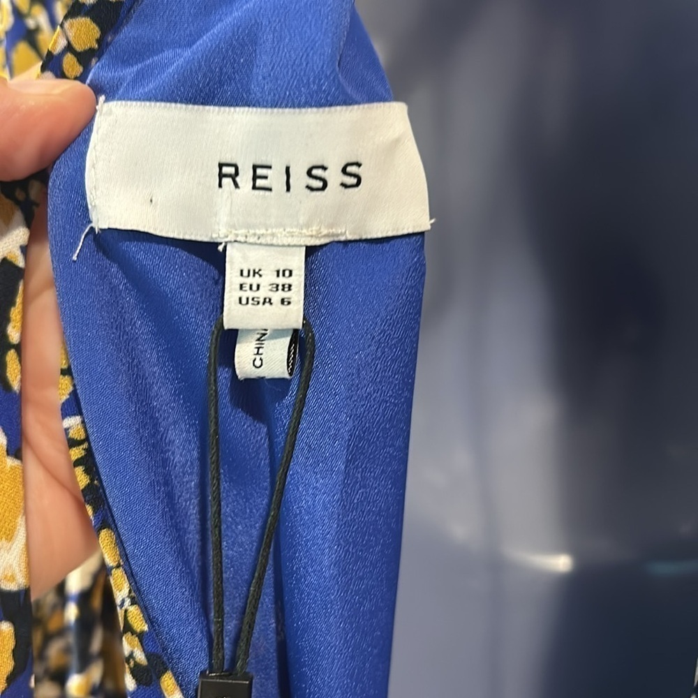 Reiss Daisy Deep V Puff Sleeve mini dress NWT from Bloomingdale’s - Picture 7 of 7